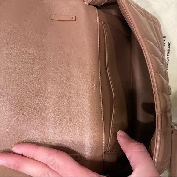 Burberry small Lola quilted lamb skin crossbody bag - Picture 6 of 11